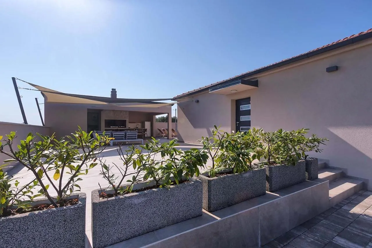 Villa Ani Sisan